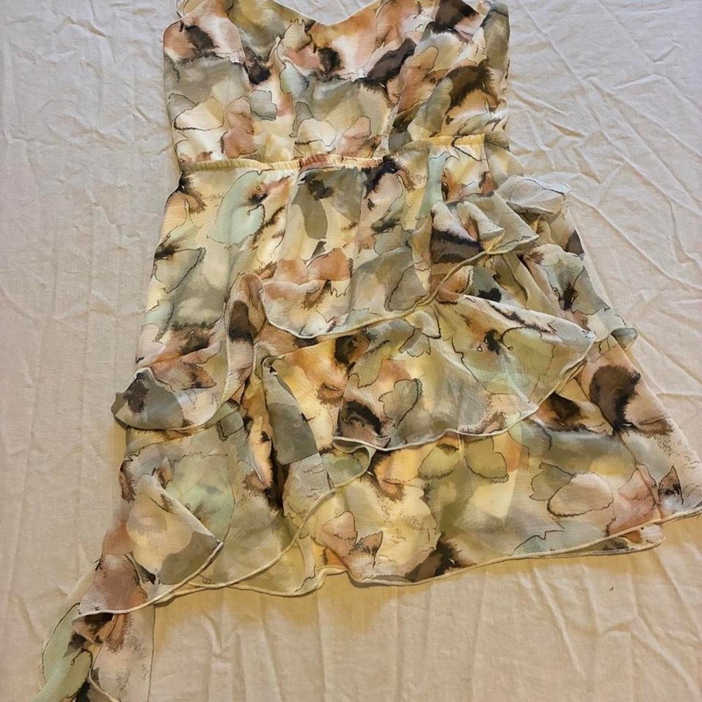 Forever 21 multicolored floral ruffle top